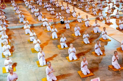 ภาพ No.214443:วันที่ 2 เมษายน พ.ศ.2568 นาคธรรมทายาท โครงการบรรพชาสามเณร ฟื้นฟูพระพุทธศาสนาทั่วไทย ปฎิบัติธรรม ณ วิหารคด 22 วัดพระธรรมกาย