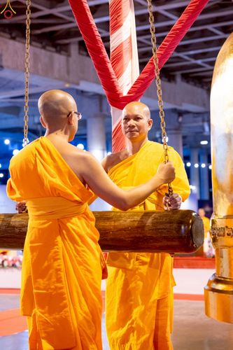 ภาพ No.228733:วันอังคารที่ 10 มิถุนายน พ.ศ. 2568 (วันพระขึ้น 15 ค่ำ เดือน 7) พิธีสวดธัมมจักกัปปวัตตนสูตร ครบ 7,439,000,000 จบ วัดพระธรรมกาย