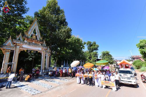 ภาพ No.174574:พิธีทอดกฐิน ณ วัดเวฬุวนาราม กาฬสินธุ์ ในโครงการกฐินสามัคคีทั่วไทย 30,000 วัด บูชาธรรม 80 ปี หลวงพ่อธัมมชโย โดยคณะศิษยานุศิษย์วัดพระธรรมกาย วันที่ 30 ตุลาคม พ.ศ. 2567