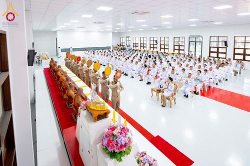 ภาพ No.237594:พิธีเจริญพระพุทธมนต์ ปฏิบัติธรรมเจริญสมาธิภาวนา และทำบุญตักบาตร ถวายพระราชกุศล เนื่องในโอกาสวันเฉลิมพระชนมพรรษา สมเด็จพระนางเจ้าสิริกิติ์ พระบรมราชินีนาถ พระบรมราชชนนีพันปีหลวง วันอังคารที่ 12 สิงหาคม พ.ศ. 2568  ณ อาคารปลูกศรัทธา 2 วัดพระธรรมกาย 