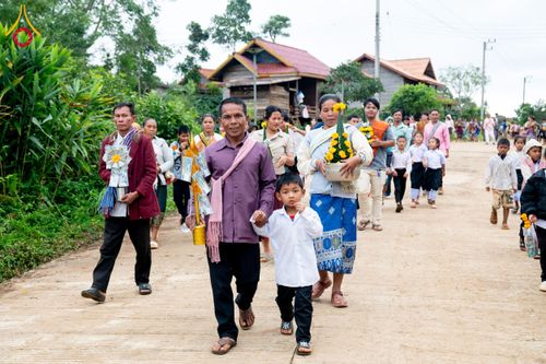 ภาพ No.173236:พิธีทอดกฐินต่างประเทศ ในนามหลวงพ่อธัมมชโย ณ วัดสิริวิเวก เพื่อถวายที่ดินส่วนขยาย 200 ไร่ แขวงจำปาสัก สปป. ลาว วันพุธที่ 30 ตุลาคม พ.ศ. 2567