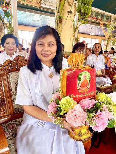 ภาพ No.166904:พิธีทอดกฐิน ณ วัดมะเกลือ ต.คลองโยง อ.พุทธมณฑล จ.นครปฐม ในโครงการกฐินสามัคคีทั่วไทย 30,000 วัด บูชาธรรม 80 ปี หลวงพ่อธัมมชโย โดยคณะศิษยานุศิษย์วัดพระธรรมกาย วันที่ 20 ตุลาคม พ.ศ. 2567