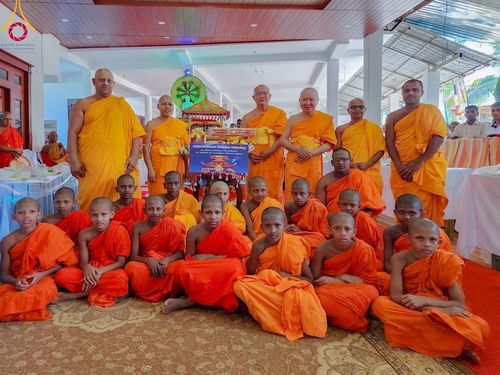 ภาพ No.97825:วัดพระธรรมกาย ร่วมบุญกฐินศรีลังกา ณ วัดศรีคุณเซการ่ารามายะ มาตาเล วันที่ 20 พฤศจิกายน พ.ศ. 2566