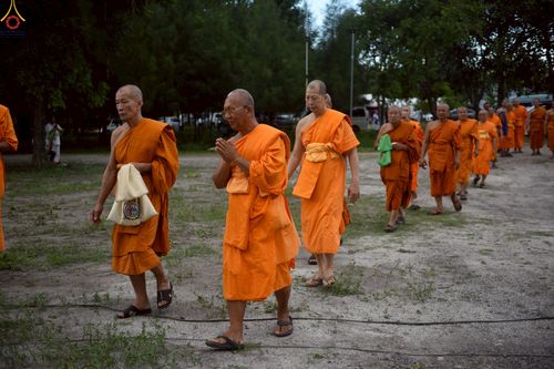 ภาพ No.261527:วันที่ 17-18 ตุลาคม พ.ศ. 2568 พิธีเจริญพระพุทธมนต์คณะสงฆ์ 108 กลั่นแผ่นดินองค์พระเจดีย์สระบุรี สมโภชองค์กฐิน และพิธีทอดกฐิน ณ ศูนย์ปฏิบัติธรรมสระบุรี ในโครงการกฐินสามัคคีทั่วไทย 30,000 วัด บูชาธรรม 81 ปี หลวงพ่อธัมมชโย โดยคณะศิษยานุศิษย์วัดพระธรรมกาย