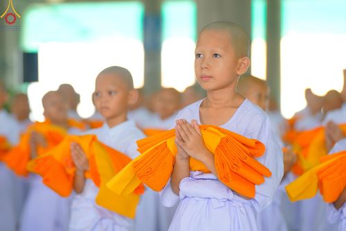 ภาพ No.134106:พิธีบรรพชาสามเณร โครงการบรรพชาสามเณร ฟื้นฟูพระพุทธศาสนาทั่วไทย ศูนย์อบรมวัดพระธรรมกาย วันเสาร์ที่ 6 เมษายน พ.ศ. 2567