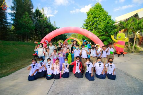 ภาพ No.102835:วันรวมพลังเด็กดี V-Star ผู้นำฟื้นฟูศีลธรรมโลก จังหวัดระยอง ณ ศูนย์ปฏิบัติธรรมจังหวัดระยอง (บ้านช่องลม) ต.บางบุตร อ.บ้านค่าย จ.ระยอง วันที่ 17 ธันวาคม พ.ศ. 2566