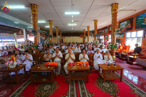 ภาพ No.165154:พิธีทอดกฐิน วัดแม่ข้าวต้มท่าสุด จ.เชียงราย ในโครงการกฐินสามัคคีทั่วไทย 30,000 วัด บูชาธรรม 80 ปี หลวงพ่อธัมมชโย โดยคณะศิษยานุศิษย์วัดพระธรรมกาย วันที่ 20 ตุลาคม พ.ศ. 2567