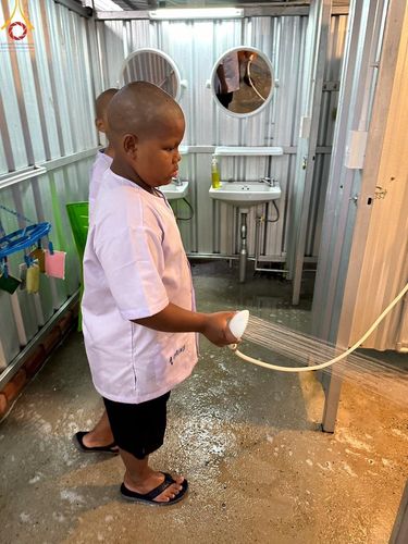 ภาพ No.133397:พิธีขอขมารับผ้าไตร, พิธีบรรพชาสามเณร, สามเณรออกบิณฑบาต ในโครงการบรรพชาสามเณร ฟื้นฟูพระพุทธศาสนาทั่วไทย  ณ ศูนย์ปฏิบัติธรรม และอบรมเยาวชนเมืองยะลา วันที่ 3 เมษายน พ.ศ. 2567