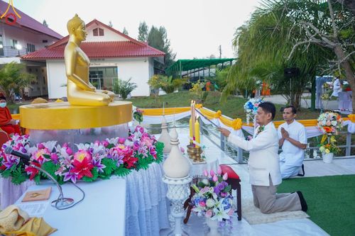 ภาพ No.104956:พิธีตักบาตรพระ ๑,๐๐๐ รูป ฉลองเมืองลำปาง ๑,๓๔๓ ปี วันเสาร์ที่ ๓๐ ธันวาคม พ.ศ. ๒๕๖๖ ณ ศูนย์ปฏิบัติธรรมลำปาง อำเภอเมือง จังหวัดลำปาง