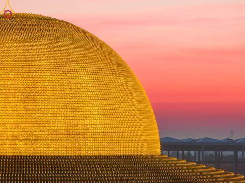 ภาพ No.105199:พิธีตักบาตรฉลองพระบวชใหม่ รุ่นบูชาธรรมมหาปูชนียาจารย์ และต้อนรับศักราชใหม่ วันจันทร์ที่ 1 มกราคม พ.ศ. 2567 ณ ลานธรรมพระมหาธรรมกายเจดีย์ วัดพระธรรมกาย