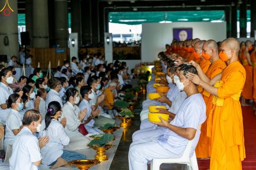 ภาพ No.87020:พิธีตัดปอยผมและปลงผมนาคธรรมทายาท ในโครงการอุปสมบทหมู่บูชาธรรม 106 ปี วันครูผู้ค้นพบวิชชาธรรมกาย ในวันอาทิตย์ที่ 3 กันยายน พ.ศ. 2566 ณ วัดพระธรรมกาย