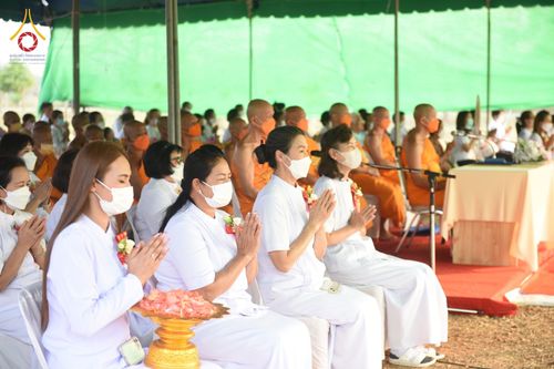 ภาพ No.76457:พิธีกลั่นแผ่นดิน โปรยดอกไม้ ขนทรายเข้าศูนย์ เพื่อสร้างอาคารปฏิบัติธรรม 80 ปี หลวงพ่อธัมมชโย  ณ ศูนย์ปฏิบัติธรรมวิหารแดง ตำบลเจริญธรรม อำเภอวิหารแดง จ.สระบุรี วันอาทิตย์ที่ 19 กุมภาพันธ์ พ.ศ. 2566