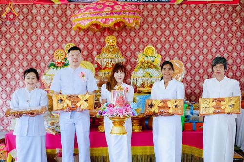 ภาพ No.178876:พิธีทอดกฐิน ณ วัดสร่างโศก อ.บางบ่อ จ.สมุทรปราการ ในโครงการกฐินสามัคคีทั่วไทย 30,000 วัด บูชาธรรม 80 ปี หลวงพ่อธัมมชโย โดยคณะศิษยานุศิษย์วัดพระธรรมกาย วันที่ 10 พฤศจิกายน พ.ศ. 2567