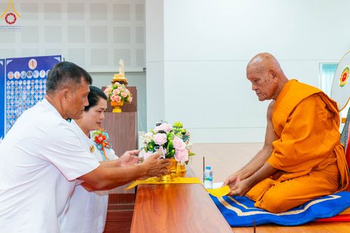 ภาพ No.87051:พิธีทักษิณานุปทานแด่บรรพชนตระกูลผ่องสวัสดิ์ และหมู่ญาติที่ล่วงลับไปแล้ว ณ มหาเจดีย์ทัตตชีโว ศูนย์อบรมเยาวชนกาญจนบุรี วันที่ 31 สิงหาคม พ.ศ. 2566