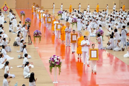 ภาพ No.232467:วันอาทิตย์ที่ 6 กรกฏาคม พ.ศ. 2568 พิธีมุทิตาสักการะพระครูสัญญาบัตร ปีพุทธศักราช 2568 ณ ห้องแก้วสารพัดนึก2 สภาธรรมกายสากล วัดพระธรรมกาย