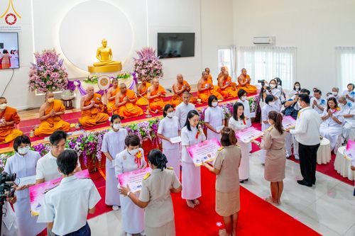 ภาพ No.107260:พิธีเจริญพระพุทธมนต์ ปฏิบัติธรรม มอบทุนการศึกษา ถวายสังฆทาน 140 วัด ณ ศุนย์ปฏิบัติธรรมพระมงคลเทพมุนี อ.สองพี่น้อง จ.สุพรรณบุรี วันเสาร์ที่ 6 มกราคม พ.ศ. 2567