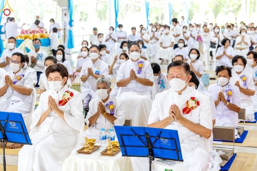ภาพ No.84963:พิธีเจริญพระพุทธมนต์และพิธีสักการะ รูปเหมือนพระมงคลเทพมุนี (สด จนฺทสโร) ในวันที่ 5 สิงหาคม พ.ศ. 2566 ณ วัดพระธรรมกาย จ.ปทุมธานี เพื่ออัญเชิญประดิษฐาน  ณ วิหารพระมงคลเทพุนี (สด จนฺทสโร) ศูนย์ปฏิบัติธรรมภาคใต้ อ.บางกล่ำ จ.สงขลา