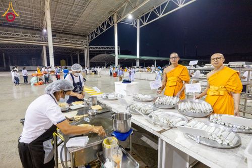 ภาพ No.120563:พิธีถวายภัตตาหารเป็นสังฆทาน แด่คณะพระธรรมยาตรา ปีที่ 12 วันที่ 29 มกราคม พ.ศ. 2567 ณ สภาธรรมกายสากล วัดพระธรรมกาย