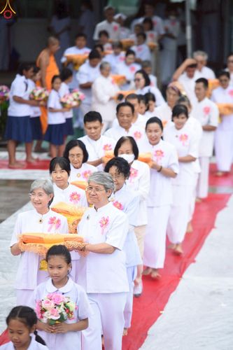 ภาพ No.246809:วันอาทิตย์ที่ 14 กันยายน พ.ศ. 2568 พิธีทอดผ้าป่า ซื้อดิน ปรับพื้นที่ลานธรรม  และพิธีกลั่นแผ่นดิน โปรยทราย สถาปนาองค์พระเจดีย์ เพื่อสร้างสันติภาพโลก  ณ ศูนย์ปฏิบัติธรรมสระบุรี อ.พระพุทธบาท จ.สระบุรี