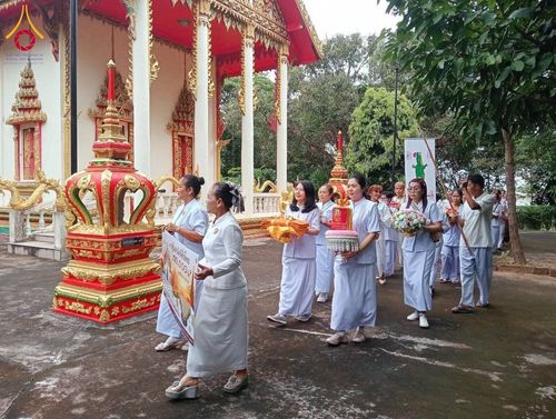 ภาพ No.181862:พิธีทอดกฐิน ณ วัดหนองเสม็ดวนาราม ต.ลำนางรอง อ.โนนดินแดง จ.บุรีรัมย์ ในโครงการทอดกฐินสามัคคีทั่วไทย 30,000 วัด บูชาธรรม 80 ปี หลวงพ่อธัมมชโย โดยคณะศิษยานุศิษย์วัดพระธรรมกาย วันที่ 6 พฤศจิกายน พ.ศ. 2567