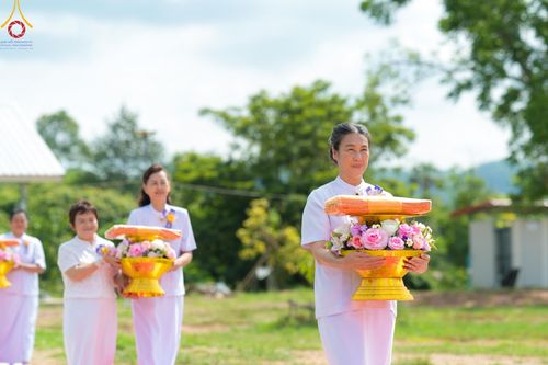 ภาพ No.137016:พิธีทอดผ้าป่าโครงสร้างเหล็กค้ำฟ้ามหามงคล อาคาร 80 ปี หลวงพ่อธัมมชโย ณ ศูนย์ปฏิบัติธรรมวิหารแดง ต.เจริญธรรม อ.วิหารแดง จ.สระบุรี วันที่ 19 พฤษภาคม พ.ศ. 2567