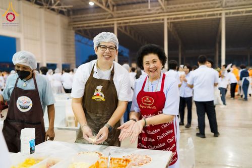 ภาพ No.121518:พิธีถวายภัตตาหารเป็นสังฆทาน แด่คณะพระธรรมยาตรา ปีที่ 12 วันที่ 31 มกราคม พ.ศ. 2567 ณ สภาธรรมกายสากล วัดพระธรรมกาย