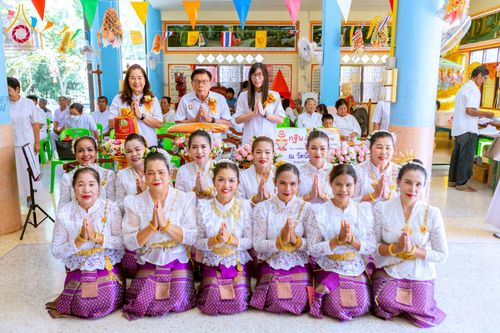 พิธีทอดกฐิน ณ วัดน้อยนาดี อ.ท่าตะเกียบ จ.ฉะเชิงเทรา ในโครงการทอดกฐินสามัคคีทั่วไทย 30,000 วัด บูชาธรรม 80 ปี หลวงพ่อธัมมชโย โดยคณะศิษยานุศิษย์วัดพระธรรมกาย วันที่ 9 พฤศจิกายน พ.ศ. 2567