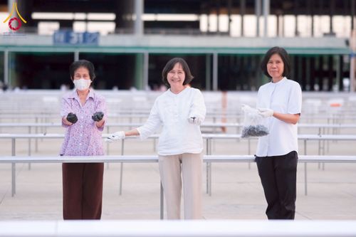 ภาพ No.217692:วันที่ 10-14 เมษายน พ.ศ. 2568 เจ้าหน้าที่อาสาสมัคร เตรียมงานวันคุ้มครองโลก ชุดที่ 2 วัดพระธรรมกาย จ.ปทุมธานี