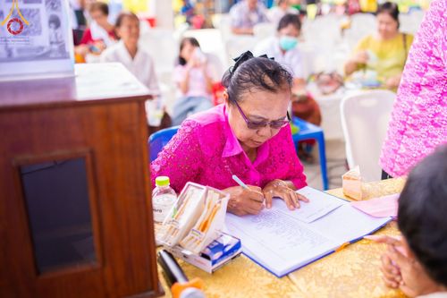 ภาพ No.172701:พิธีทอดกฐิน ณ วัดบ้านขาม อ.หนองแซง จ.สระบุรี ในโครงการกฐินสามัคคีทั่วไทย 30,000 วัด บูชาธรรม 80 ปี หลวงพ่อธัมมชโย โดยคณะศิษยานุศิษย์วัดพระธรรมกาย วันที่ 27 ตุลาคม พ.ศ. 2567