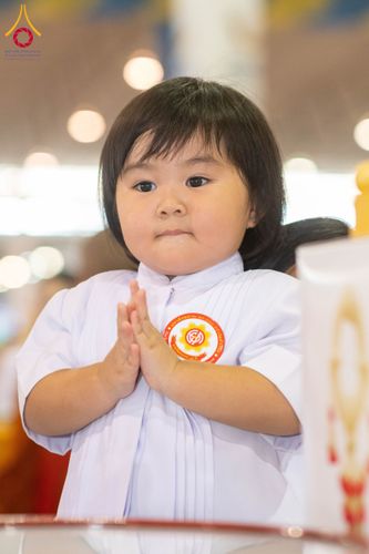 ภาพ No.60094:พิธีเจริญพระพุทธมนต์ "ฉลองอายุวัฒนมงคล 80 ปี หลวงพ่อธัมมชโย" พิธีถวายไทยธรรม คณะสงฆ์ 10,000 กว่าวัดทั่วประเทศ ในวันคุ้มครองโลก วันจันทร์ที่ 22 เมษายน พ.ศ. 2567 ณ สภาธรรมกายสากล วัดพระธรรมกาย จ.ปทุมธานี