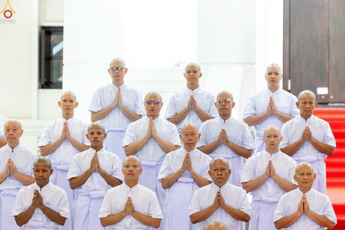 ภาพ No.229009:วันเสาร์ที่ 14 มิถุนายน พ.ศ. 2568 พิธีเวียนประทักษิณ , พิธีขอขมารับผ้าไตร ในโครงการบรรพชาอุปสมบทหมู่ ผู้บริหารรุ่นที่ 15 และ อุดมศึกษา รุ่นที่ 52 ณ โบสถ์พระไตรปิฎก วัดพระธรรมกาย