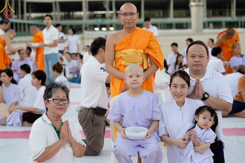 ภาพ No.132799:พิธีปลงผมยุวธรรมทายาท รุ่นที่ 32 มัชฌิมธรรมทายาท รุ่นที่ 28 ณ ลานธรรม วัดพระธรรมกาย วันเสาร์ที่ 30 มีนาคม พ.ศ. 2567