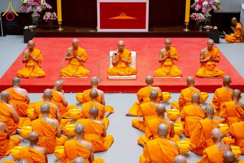 ภาพ No.277876:วันเสาร์ที่ 6 ธันวาคม พ.ศ. 2568 พิธีบรรพชาอุปสมบทและพิธีถวายบาตร โครงการอุปสมบทบูชาธรรมมหาปูชนียาจารย์ ประจำปี พ.ศ.2568 โครงการบวชพระนานาชาติ AEC และ WAB รุ่น CEO (นักบริหาร) รุ่นที่ 5 ณ มหาธรรมกายเจดีย์ วัดพระธรรมกาย