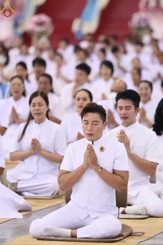 ภาพ No.151313:พิธีบูชาข้าวพระ ในวันอาทิตย์ต้นเดือน วันที่ 1 กันยายน พ.ศ. 2567 ณ สภาธรรมกายสากล วัดพระธรรมกาย