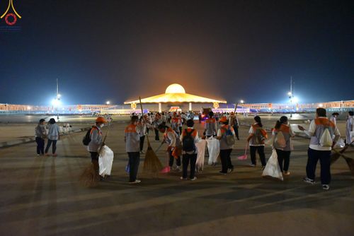 ภาพ No.121920:V.22 ต่อไป การเตรียมงาน เก็บงาน การรับบุญของเจ้าหน้าที่หน่วยงานต่างๆ เพื่อโครงการธรรมยาตรา กตัญญูบูชา มหาปูชนียาจารย์ พระมงคลเทพมุนี (สด จนฺทสโร) พระผู้ปราบมาร อนุสรณ์สถาน 7 แห่ง ปีที่ 12 ระหว่างวันที่ 2 - 31 มกราคม พ.ศ.2567