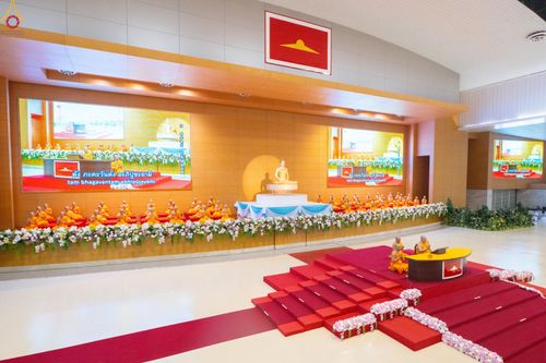 ภาพ No.345502:วันพฤหัสบดีที่ 27 สิงหาคม พ.ศ.2569 พิธีภาคสาย ปฏิบัติธรรมร่วมกัน เนื่องในวันธรรมชัย ณ สภาธรรมกายสากล วัดพระธรรมกาย