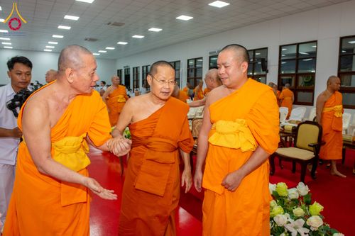 ภาพ No.314727:วันเสาร์ที่ 21 มีนาคม พ.ศ. 2569 พิธีบำเพ็ญกุศล คุณพ่อณรงค์ จินตมากุล  สิริอายุ 99 ปี 11 เดือน โยมบิดา พระครูปลัดรัตนวีรวัฒน์ (รังสฤษดิ์ อิทฺธิจินตโก) ที่ปรึกษาเจ้าคณะจังหวัดปทุมธานี เจ้าอาวาสวัดพระธรรมกาย  ณ ห้องปลูกศรัทธา 2 วัดพระธรรมกาย ปทุมธานี