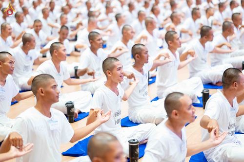 ภาพ No.340342:วันที่ 23 กรกฎาคม พ.ศ. 2569 พิธีเปิดโครงการพัฒนาคุณธรรม จริยธรรม สำหรับนักเรียนนายสิบตำรวจ (นสต.) รุ่นที่ 17 ศูนย์ฝึกอบรมตำรวจภูธรภาค 1 ระหว่างวันที่ 23-27 กรกฏาคม 2569 ( 5 วัน 4 คืน) ณ ศูนย์ปฏิบัติธรรมเวิล์ดพีช วัลเล่ย์ (World Peace Valley) เขาใหญ่  ต.ห