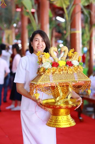 ภาพ No.278621:วันอาทิตย์ที่ 19 ตุลาคม 2568  พิธีทอดกฐินสามัคคีทั่วไทย โดยคณะศิษยานุศิษย์ บูชาธรรม 81 ปี หลวงพ่อธัมมชโย  ณ วัดหลักสองราษฎร์บำรุง อ.บ้านแพ้ว จ.สมุทรสาคร