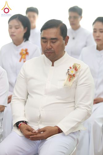 ภาพ No.290316:วันอังคารที่ 6 มกราคม พ.ศ. 2569 พิธีเจริญพุทธมนต์ ปฏิบัติธรรม มอบทุนการศึกษา ถวายสังฆทาน 142 วัด ณ ศูนย์ปฏิบัติธรรมพระมงคลเทพมุนี อ.สองพี่น้อง จ.สุพรรณบุรี