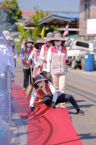 ภาพ No.205477:V.53 สารพัดV สารพัดดี ที่วัดโบสถ์บน ในโครงการธรรมยาตรา กตัญญูบูชา มหาปูชนียาจารย์ พระมงคลเทพมุนี(สด จนฺทสโร) พระผู้ปราบมาร อนุสรณ์สถาน 7 แห่ง ปีที่ 13 ระหว่างวันที่ 2-31 มกราคม พ.ศ. 2568