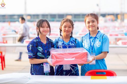 ภาพ No.225081:วันที่ 20 - 27 เมษายน พ.ศ. 2568 "ภาพแห่งความปลื้มที่ไม่มีวันจบ" คณะสงฆ์สามเณร เจ้าหน้าที่ และสาธุชน ร่วมแรงร่วมใจกันเตรียมงานและเก็บงาน เพื่อวันคุ้มครองโลก พิธีถวายมหาสังฆทานคณะสงฆ์ 40,000 กว่าวัดทั่วประเทศ