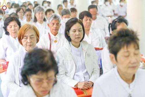 ภาพ No.189598:พิธีทอดผ้าป่าทำนุบำรุงศาสนสถาน ในโครงการธรรมยาตรา กตัญญูบูชา มหาปูชนียาจารย์ พระมงคลเทพมุนี(สด จนฺทสโร) พระผู้ปราบมาร อนุสรณ์สถาน 7 แห่ง ปีที่ 13 ณ วัดสองพี่น้อง ต.ต้นตาล อ.สองพี่น้อง จ.สุพรรณบุรี วันที่ 5 มกราคม พ.ศ. 2568