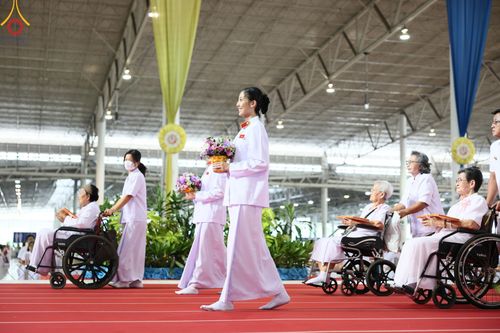 ภาพ No.150121:พิธีทอดผ้าป่าสมทบกฐินวัดพระธรรมกาย และสมทบกฐิน 30,000 วัดทั่วไทย ครั้งที่ 1 เนื่องในวันธรรมชัย 27 สิงหาคม พ.ศ.2567 ณ สภาธรรมกายสากล วัดพระธรรมกาย