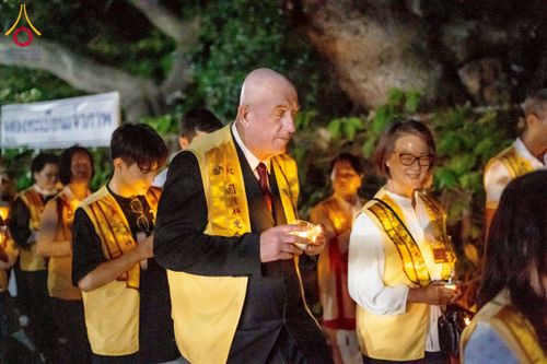 ภาพ No.225735:วันอาทิตย์ที่ 11 พฤษภาคม พ.ศ. 2568 วัดพระธรรมกายแคลิฟอร์เนีย จัดงานวิสาขบูชานานาชาติ และถวายมหาสังฆทานคณะสงฆ์ 120 รูป