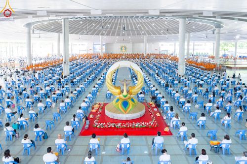 ภาพ No.177397:พิธีถวายภัตตาหารเมนูสวรรค์ และพิธีบุพเปตพลี ครั้งที่ 158 ร่วมอุทิศบุญแด่หมู่ญาติที่ล่วงลับไปแล้ว และสืบทอดอายุพระพุทธศาสนา ณ วัดพระธรรมกาย วันที่ 30 พฤศจิกายน พ.ศ.2567 (วันพระ แรม 15 ค่ำ เดือน 12)