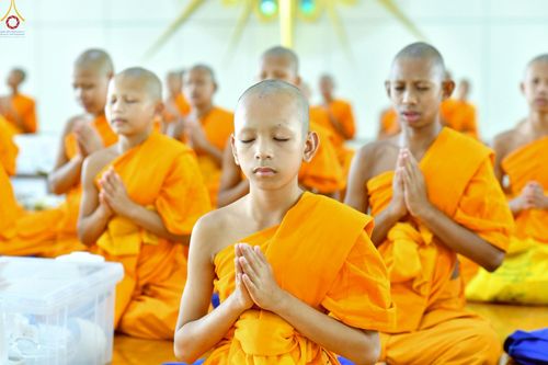 ภาพ No.247408:วันจันทร์ที่ 22 กันยายน พ.ศ. 2568 (วันพระ แรม 15 ค่ำ เดือน 10) พิธีบุพเปตพลี ครั้งที่ 170 ร่วมอุทิศบุญแด่หมู่ญาติที่ล่วงลับไปแล้ว และสืบทอดอายุพระพุทธศาสนา ณ หอฉันคุณยายอาจารย์ฯ วัดพระธรรมกาย