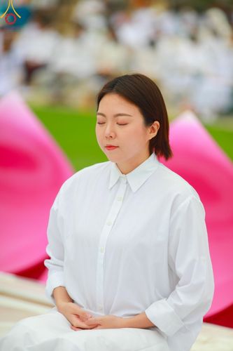 ภาพ No.118209:พิธีจุดประทีปถวายเป็นพุทธบูชา และบูชาธรรมมหาปูชนียาจารย์ พระมงคลเทพมุนี(สด จนฺทสโร) วันที่ 24 มกราคม พ.ศ. 2567 ณ อนุสรณ์สถานบางปลา อ.บางเลน จ.นครปฐม