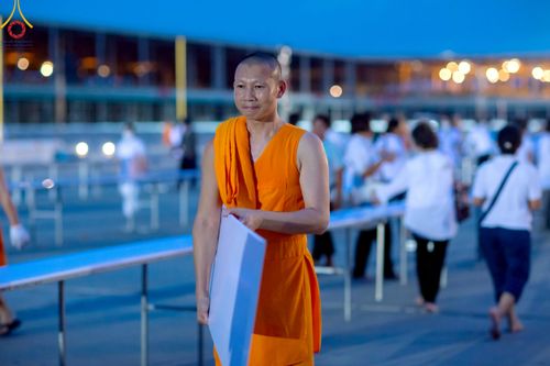 ภาพ No.218481:วันที่ 15 - 18 เมษายน พ.ศ. 2568 การเตรียมภาชนะสำหรับถวายภัตตาหาร , การจัดโต๊ะเก้าอี้ในลานธรรม , การแพ็คพัสดุงานต้อนรับ เพื่องานวันคุ้มครองโลก 22 เมษายน พ.ศ.2568 วัดพระธรรมกาย