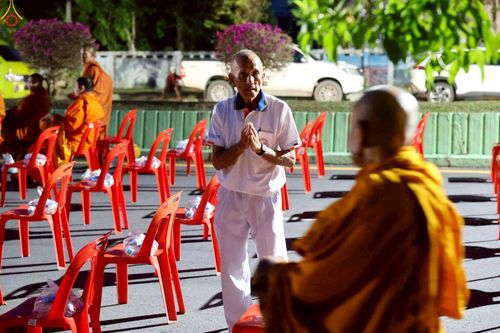 ภาพ No.236830:วันที่ 26-27 กรกฎาคม พ.ศ. 2568 ภาพการเตรียมงาน - เก็บงาน มหาสังฆทานครั้งยิ่งใหญ่ ตักบาตรพระ 1,000 รูป ทำบุญเมืองพัทลุง